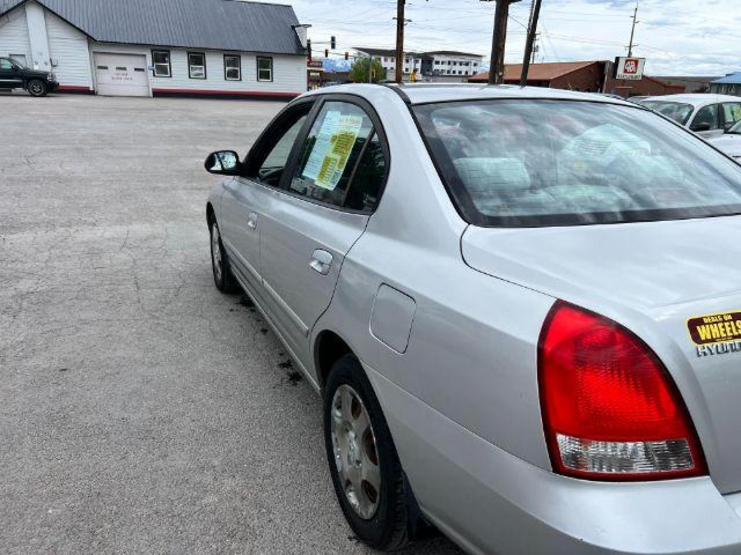 2002 Hyundai Elantra GLS (KMHDN45D52U) with an 2.0L L4 DOHC 16V engine, located at 601 E. Idaho St., Kalispell, MT, 59901, (406) 300-4664, 0.000000, 0.000000 - Photo#5