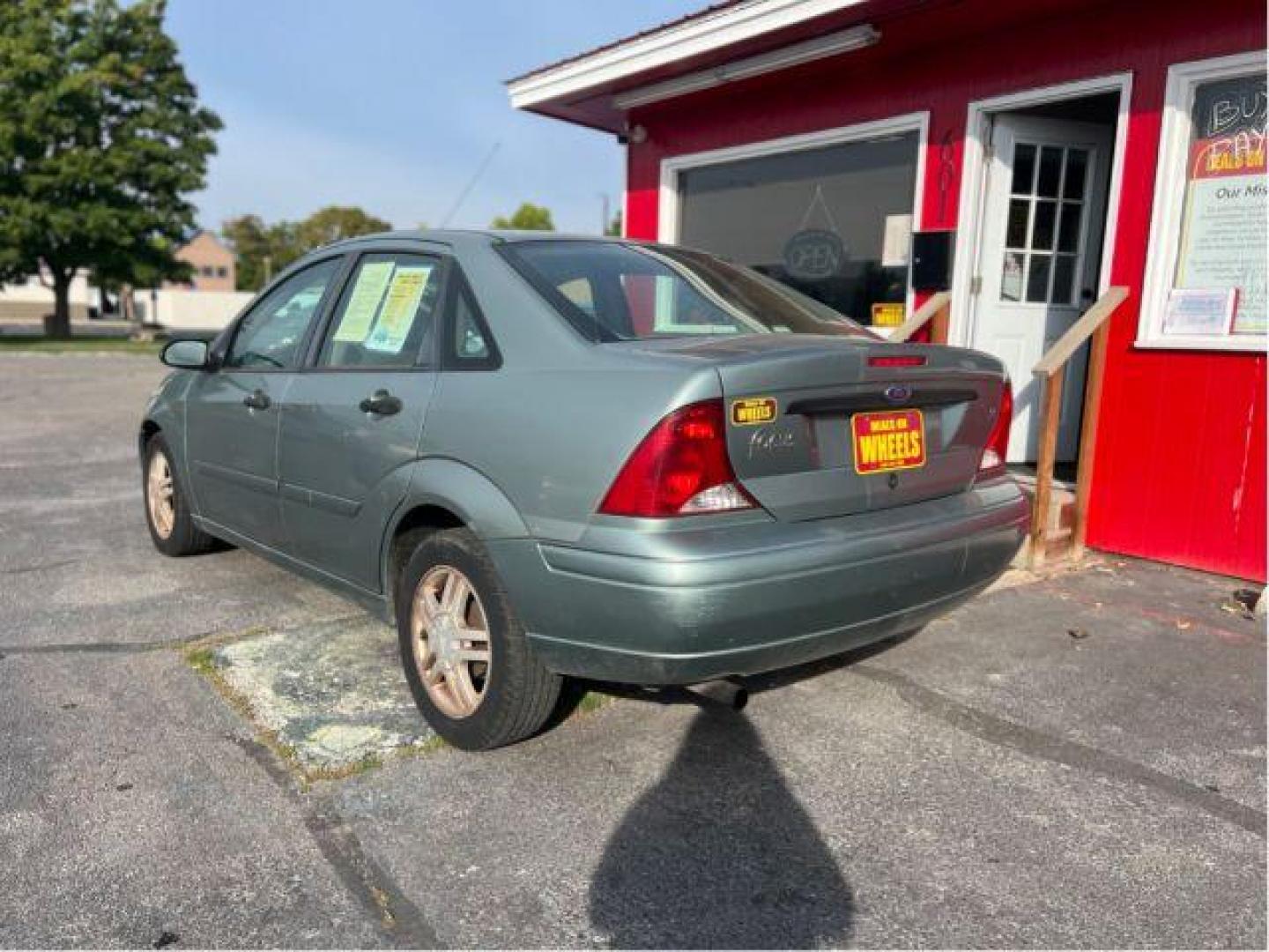 2003 Ford Focus SE (1FAHP34P03W) with an 2.0L L4 SOHC 8V engine, located at 601 E. Idaho St., Kalispell, MT, 59901, (406) 300-4664, 0.000000, 0.000000 - Photo#2