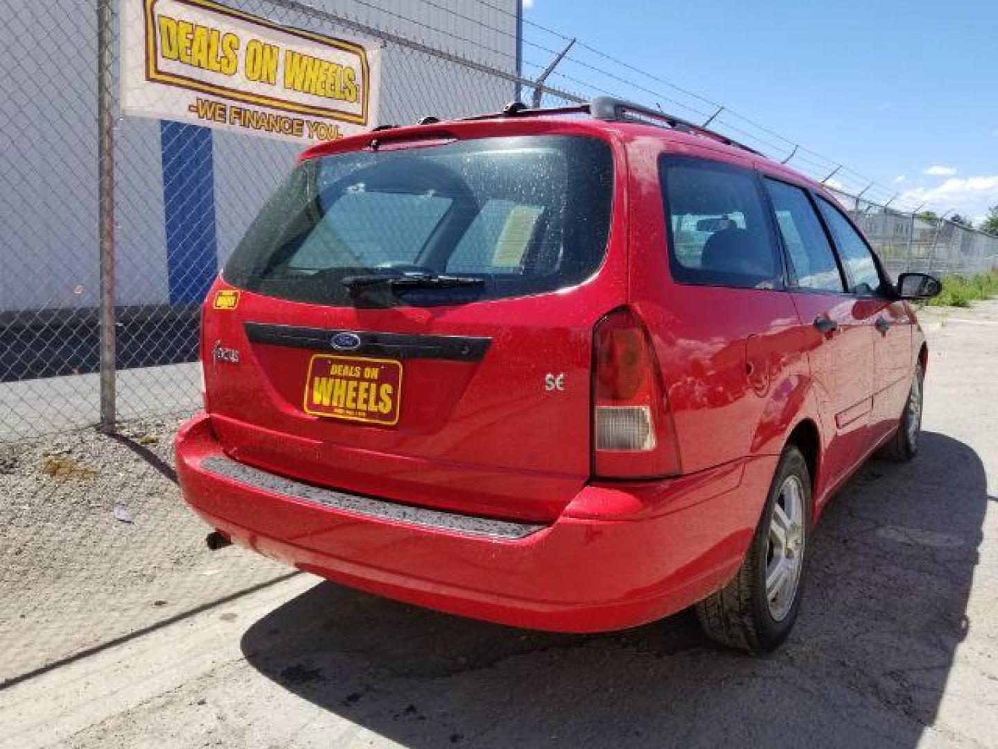 2004 Ford Focus Wagon SE (1FAHP36364W) with an 2.0L L4 DOHC 16V engine, located at 1821 N Montana Ave., Helena, MT, 59601, 0.000000, 0.000000 - Photo#4