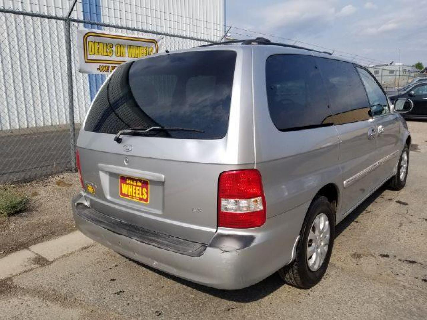 2004 Kia Sedona LX (KNDUP131646) with an 3.5L V6 DOHC 16V engine, 5-Speed Automatic transmission, located at 4047 Montana Ave., Billings, MT, 59101, 45.770847, -108.529800 - Photo#4