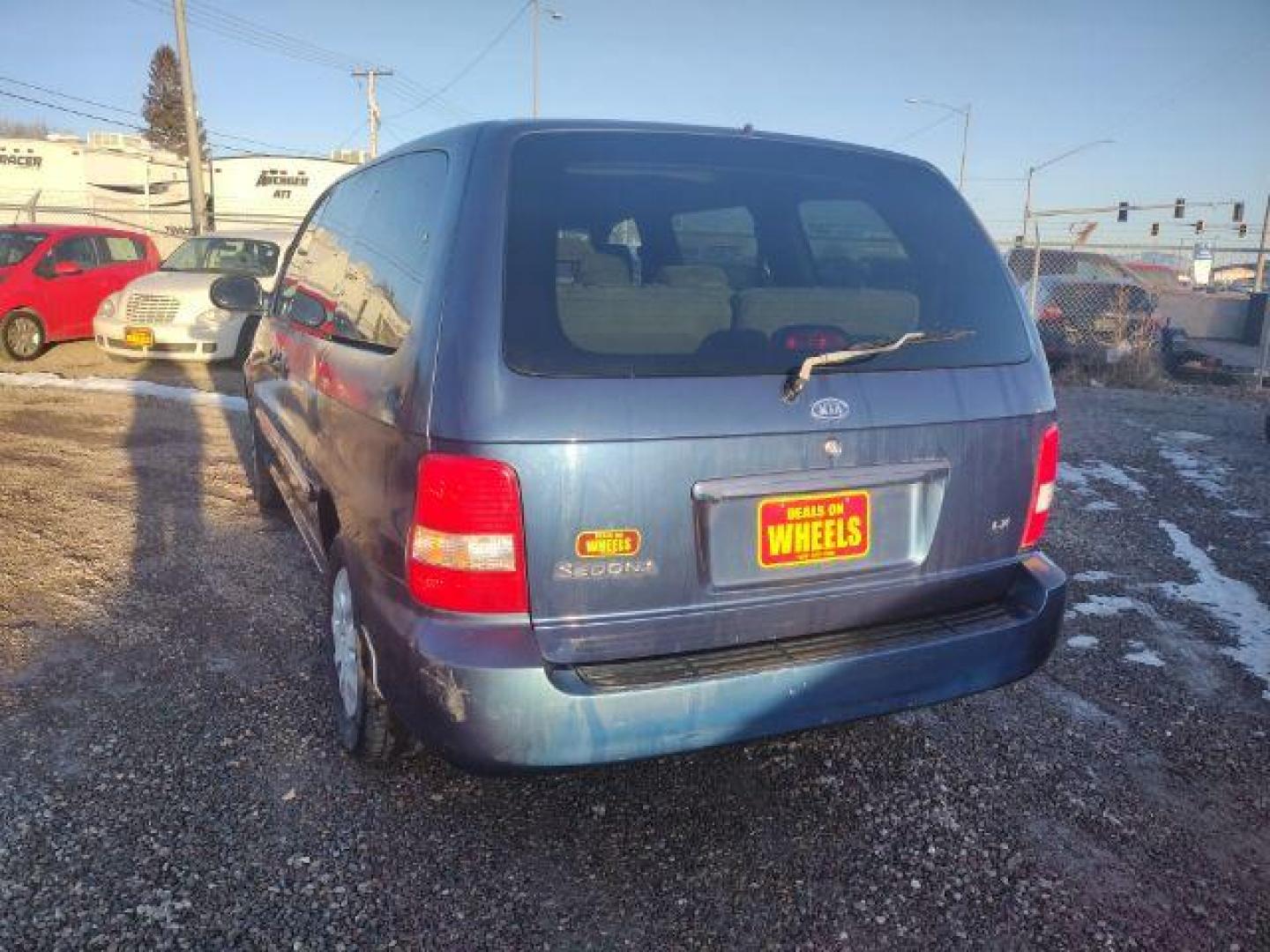 2004 Kia Sedona LX (KNDUP131X46) with an 3.5L V6 DOHC 16V engine, 5-Speed Automatic transmission, located at 4801 10th Ave S,, Great Falls, MT, 59405, 0.000000, 0.000000 - Photo#11