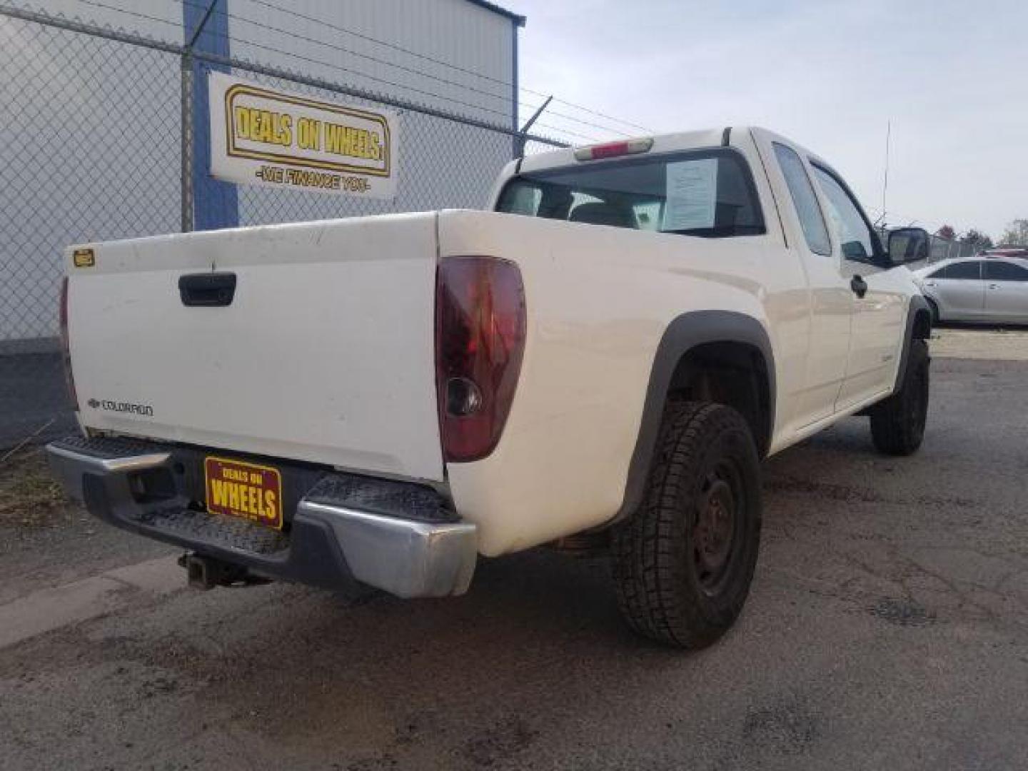 2005 Chevrolet Colorado LS Z85 Ext. Cab 4WD (1GCDT198X58) with an 2.8L L4 DOHC 16V engine, located at 1821 N Montana Ave., Helena, MT, 59601, 0.000000, 0.000000 - Photo#5