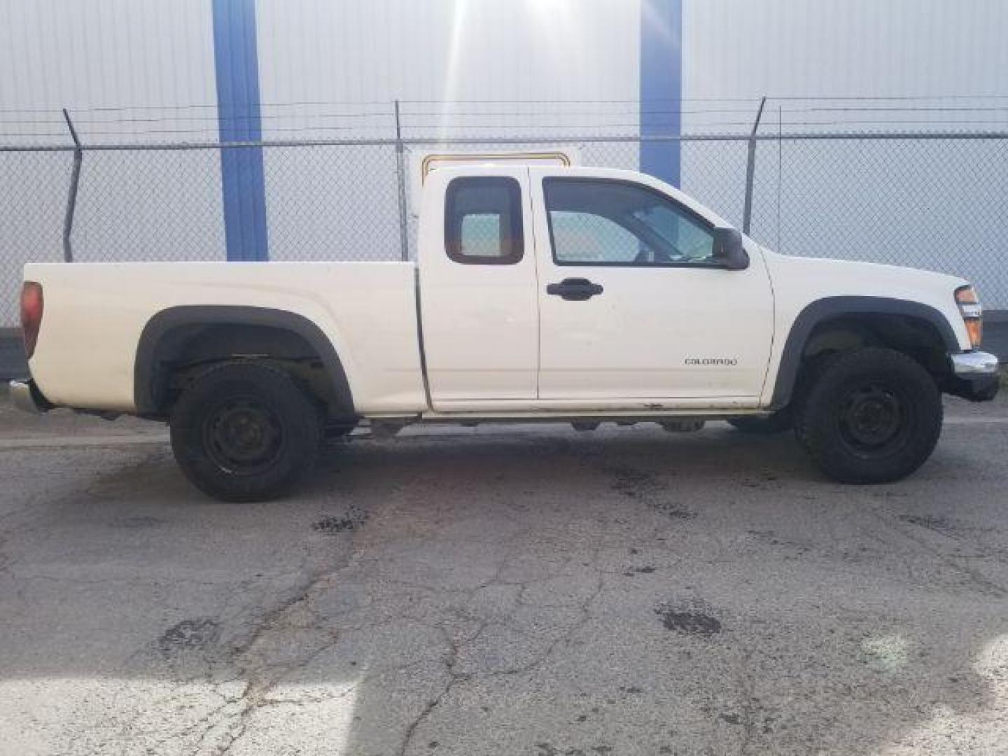 2005 Chevrolet Colorado LS Z85 Ext. Cab 4WD (1GCDT198X58) with an 2.8L L4 DOHC 16V engine, located at 1821 N Montana Ave., Helena, MT, 59601, 0.000000, 0.000000 - Photo#6