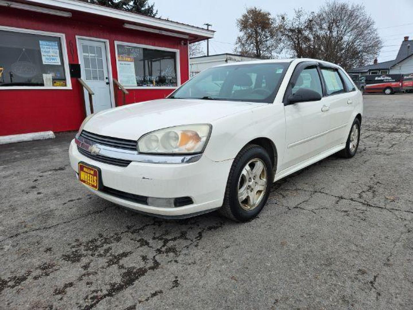 2005 Chevrolet Malibu MAXX LT (1G1ZU64875F) with an 3.5L V6 OHV 12V engine, 4-Speed Automatic transmission, located at 601 E. Idaho St., Kalispell, MT, 59901, (406) 300-4664, 0.000000, 0.000000 - Photo#0