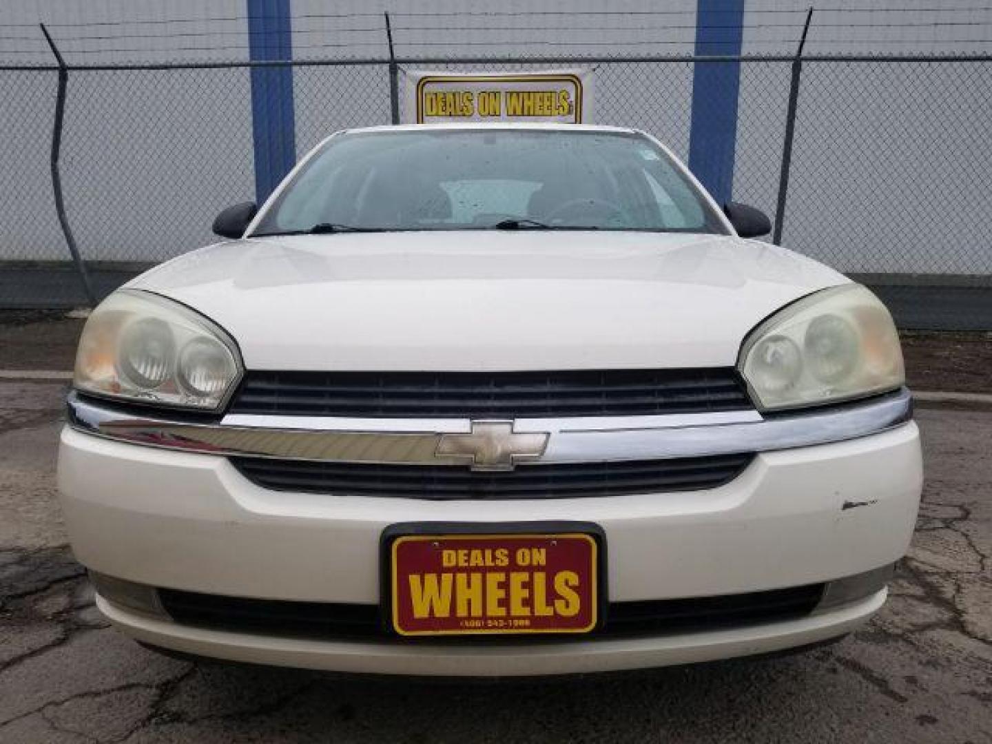 2005 Chevrolet Malibu MAXX LT (1G1ZU64875F) with an 3.5L V6 OHV 12V engine, 4-Speed Automatic transmission, located at 601 E. Idaho St., Kalispell, MT, 59901, (406) 300-4664, 0.000000, 0.000000 - Photo#1