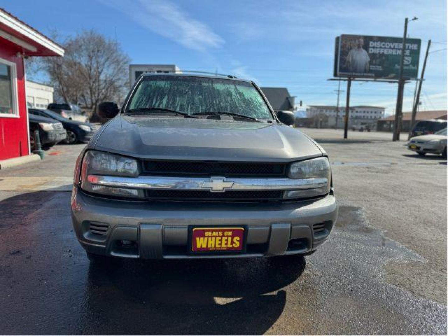 2005 Chevrolet TrailBlazer LS 4WD (1GNDT13S452) with an 4.2L L6 DOHC 24V engine, 4-Speed Automatic transmission, located at 601 E. Idaho St., Kalispell, MT, 59901, (406) 300-4664, 0.000000, 0.000000 - Photo#8