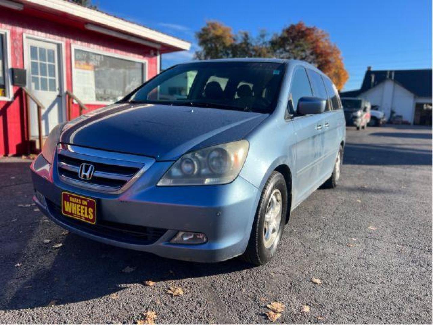 2005 Honda Odyssey Touring (5FNRL38895B) with an 3.5L V6 SOHC 24V engine, 5-Speed Automatic transmission, located at 601 E. Idaho St., Kalispell, MT, 59901, (406) 300-4664, 0.000000, 0.000000 - Photo#0