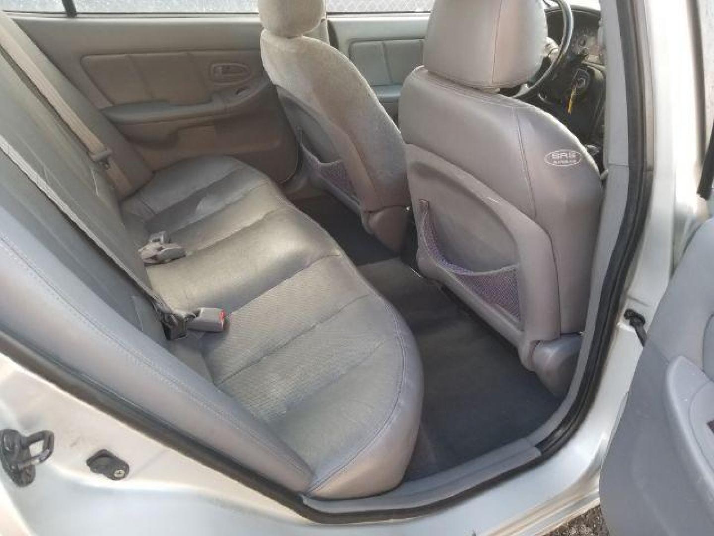 2005 Hyundai Elantra GT 4-Door (KMHDN46D95U) with an 2.0L L4 DOHC 16V engine, located at 601 E. Idaho St., Kalispell, MT, 59901, (406) 300-4664, 0.000000, 0.000000 - Photo#9