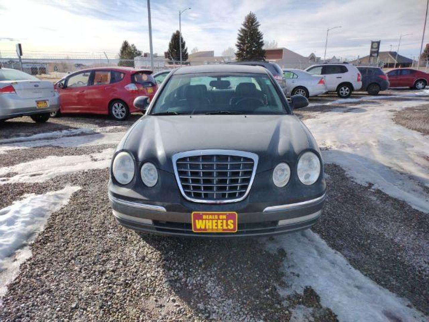 2005 Kia Amanti Sedan (KNALD124X55) with an 3.5L V6 DOHC 24V engine, 5-Speed Automatic transmission, located at 4801 10th Ave S,, Great Falls, MT, 59405, 0.000000, 0.000000 - Photo#5