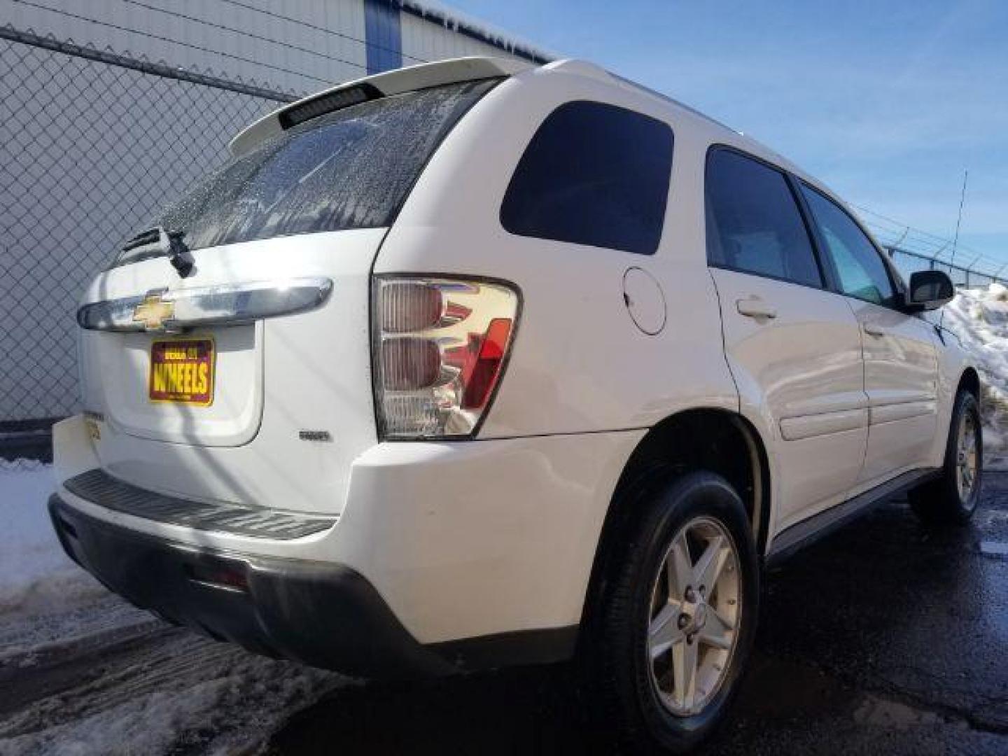 2006 Chevrolet Equinox LT AWD (2CNDL73F366) with an 3.4L V6 OHV 12V engine, 5-Speed Automatic transmission, located at 1800 West Broadway, Missoula, 59808, (406) 543-1986, 46.881348, -114.023628 - Photo#4