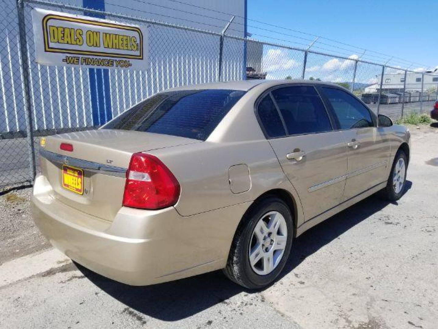 2006 Chevrolet Malibu LT (1G1ZT53F06F) with an 2.2L L4 DOHC 16V engine, 4-Speed Automatic transmission, located at 601 E. Idaho St., Kalispell, MT, 59901, (406) 300-4664, 0.000000, 0.000000 - Photo#4