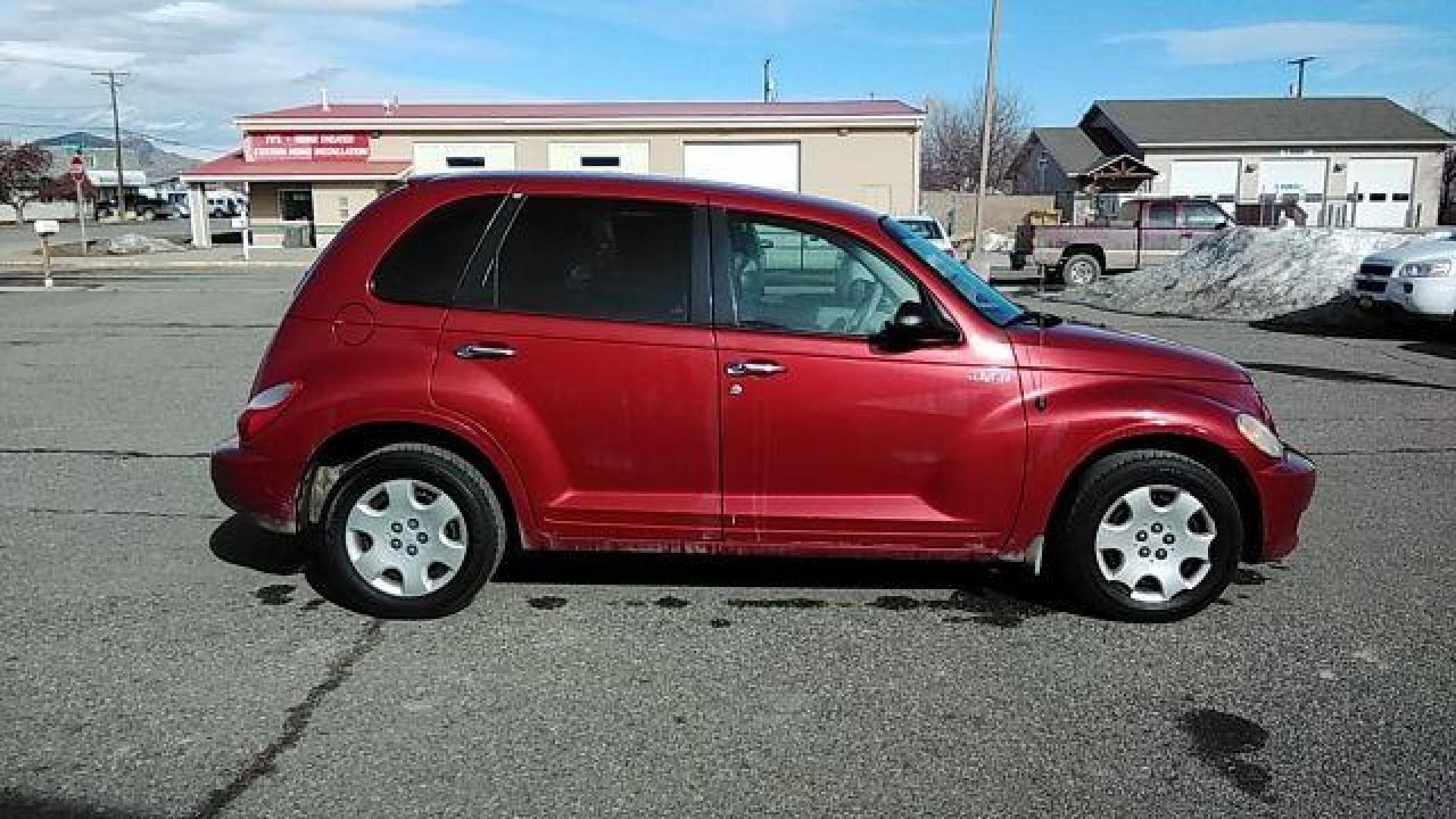 2006 Chrysler PT Cruiser Base (3A4FY48B96T) with an 2.4L L4 DOHC 16V engine, located at 1821 N Montana Ave., Helena, MT, 59601, 0.000000, 0.000000 - Photo#2