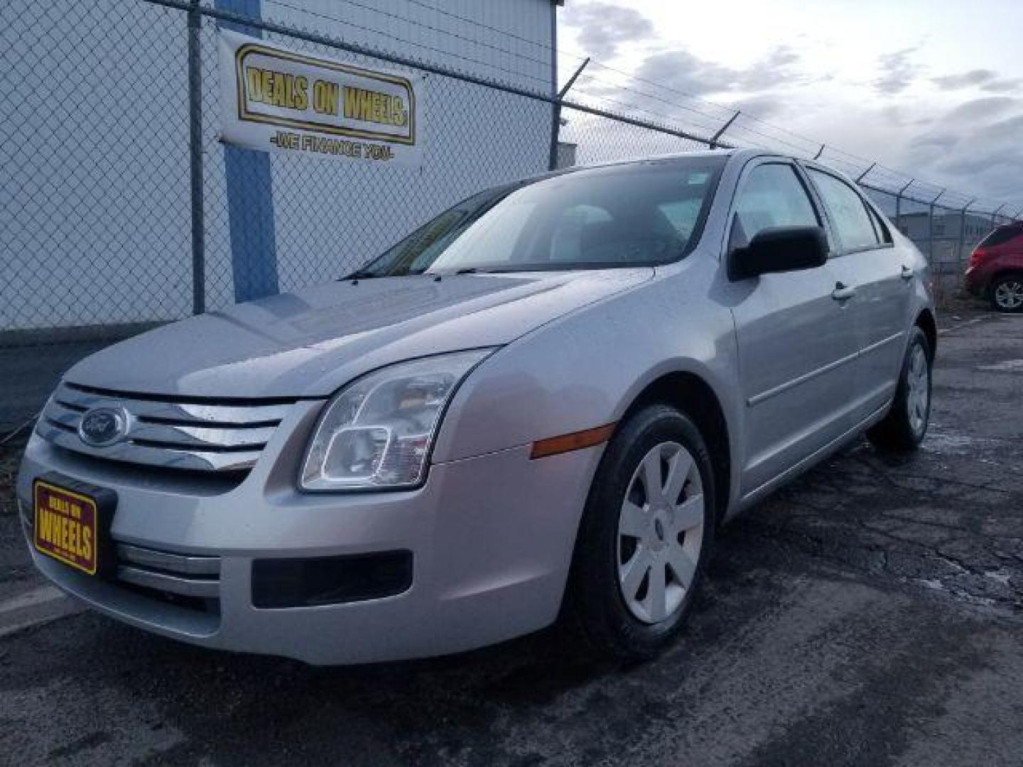 2006 Ford Fusion S (3FAFP06Z76R) with an 2.3L L4 DOHC 16V engine, located at 4047 Montana Ave., Billings, MT, 59101, 45.770847, -108.529800 - Photo#13