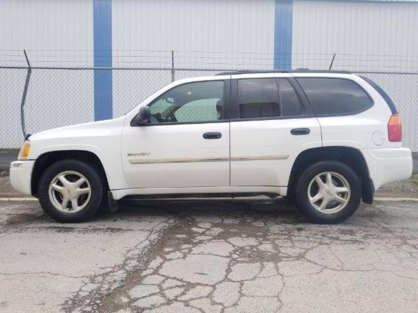 2006 GMC Envoy SLE 4WD (1GKDT13SX62) with an 4.2L L6 DOHC 24V engine, 4-Speed Automatic transmission, located at 4801 10th Ave S,, Great Falls, MT, 59405, 0.000000, 0.000000 - Photo#2