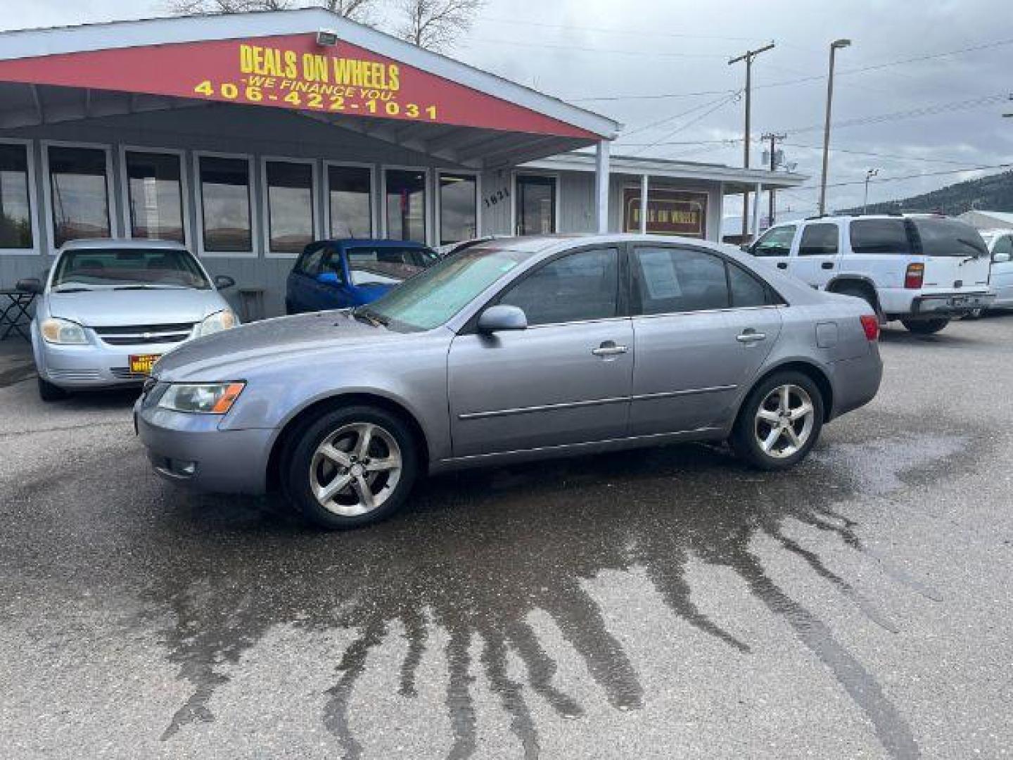 2006 Hyundai Sonata GLS (5NPEU46F06H) with an 3.3L V6 DOHC 24V engine, located at 1821 N Montana Ave., Helena, MT, 59601, 0.000000, 0.000000 - Photo#0