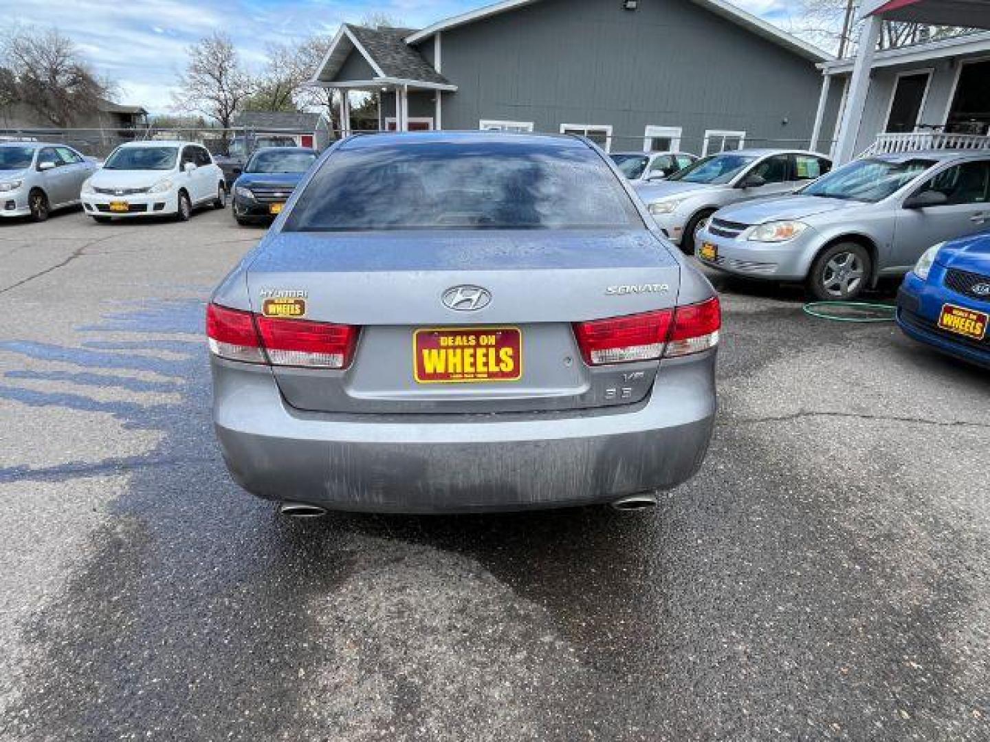 2006 Hyundai Sonata GLS (5NPEU46F06H) with an 3.3L V6 DOHC 24V engine, located at 1821 N Montana Ave., Helena, MT, 59601, 0.000000, 0.000000 - Photo#4