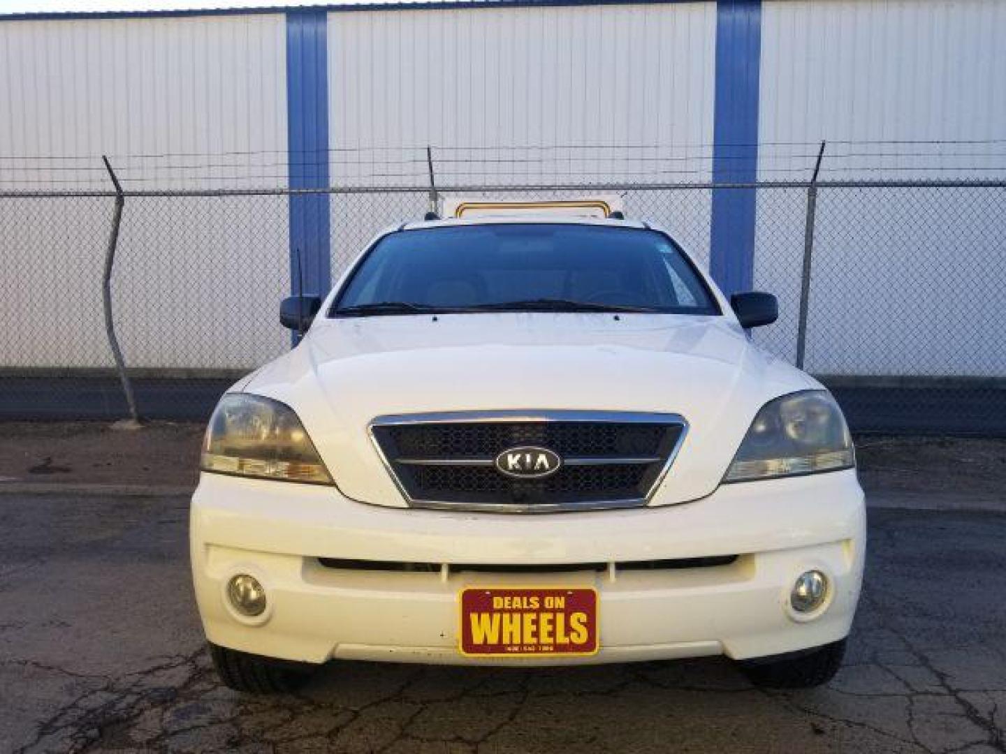 2006 Kia Sorento LX 4WD (KNDJC733865) with an 3.5L V6 DOHC 16V engine, located at 601 E. Idaho St., Kalispell, MT, 59901, (406) 300-4664, 0.000000, 0.000000 - Photo#1