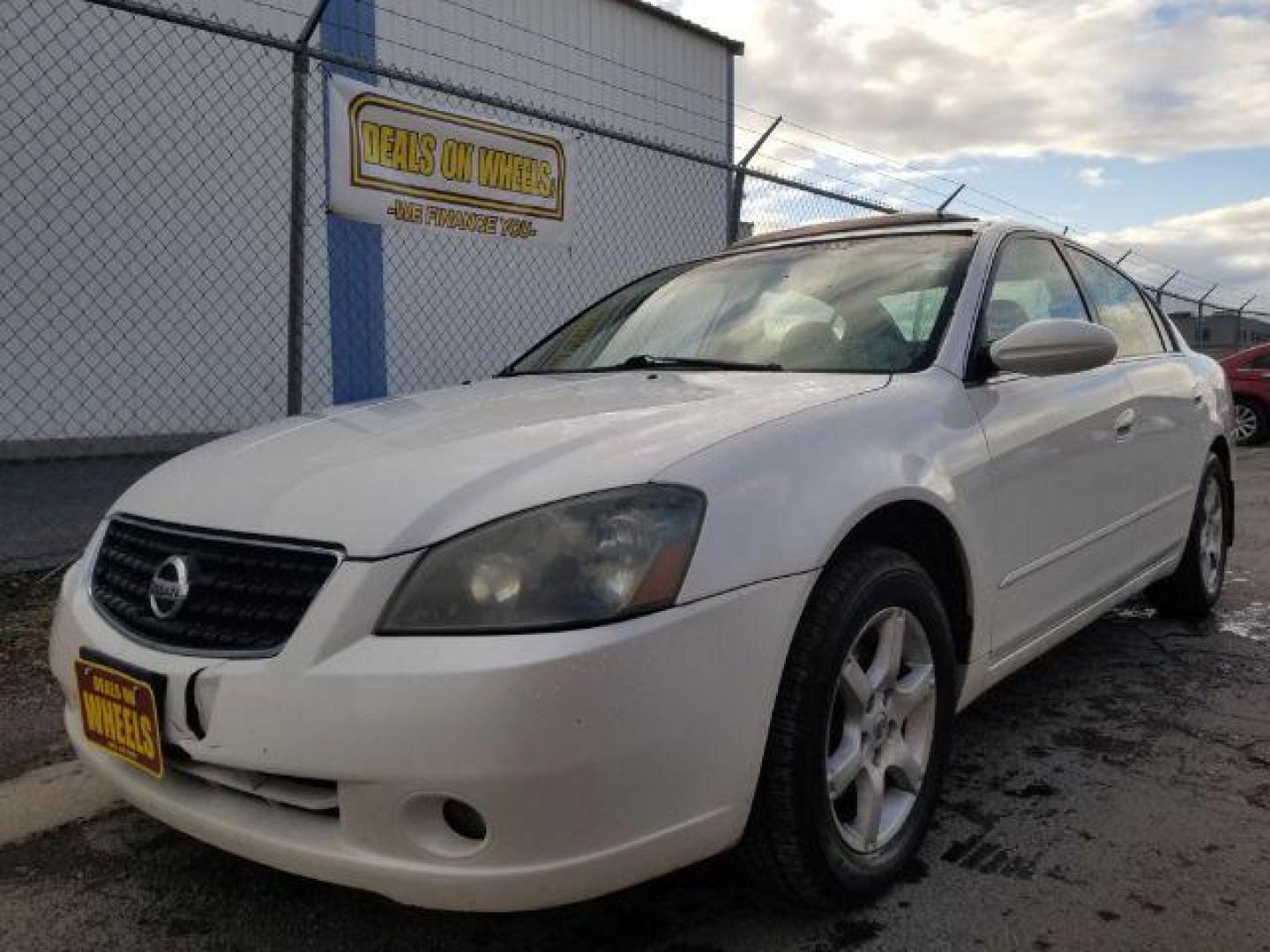 2006 Nissan Altima 3.5 SE (1N4BL11D46N) with an 3.5L V6 DOHC 24V engine, located at 601 E. Idaho St., Kalispell, MT, 59901, (406) 300-4664, 0.000000, 0.000000 - Photo#0