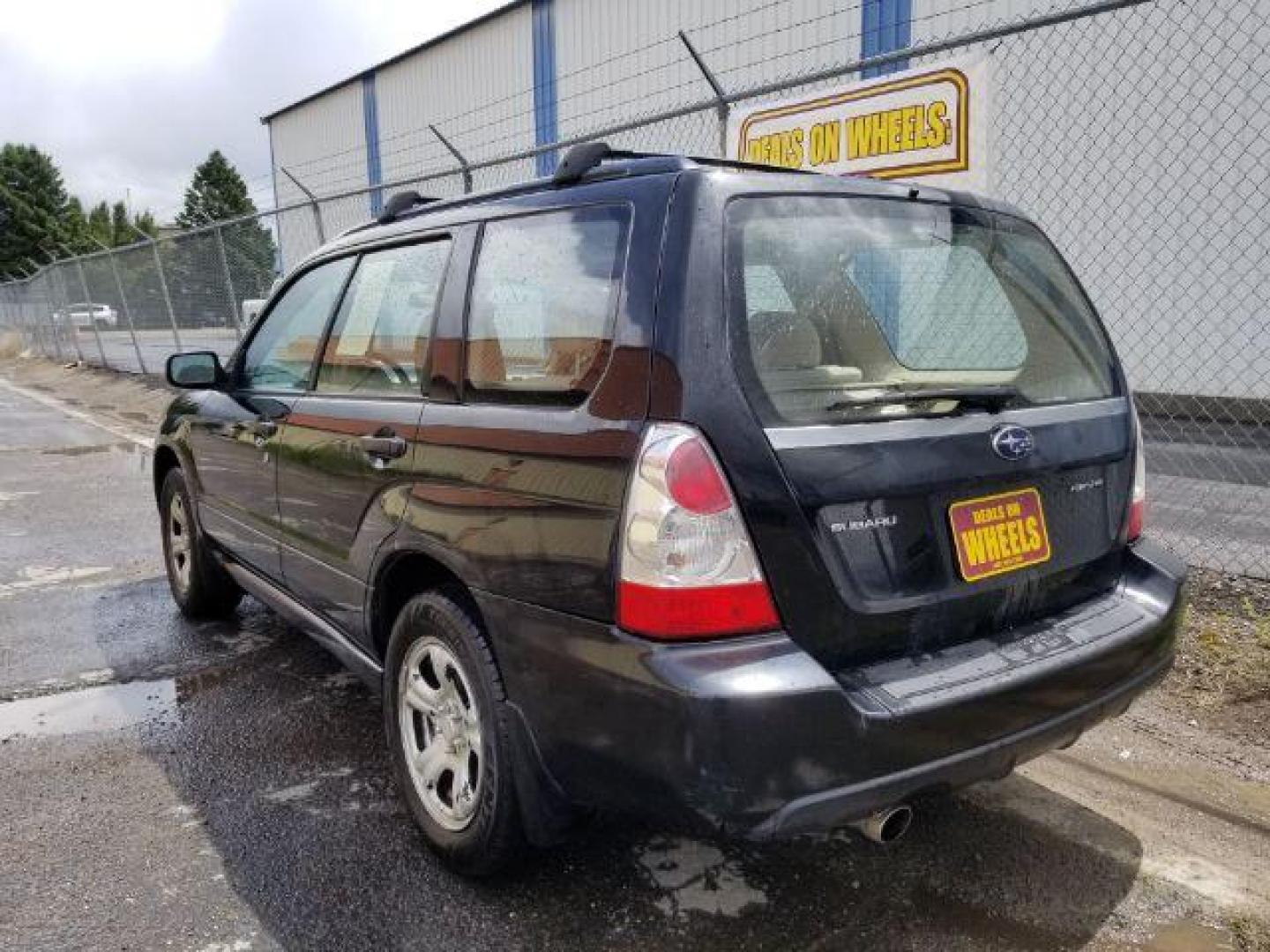 2006 Subaru Forester 2.5X (JF1SG63636H) with an 2.5L H4 SOHC 16V engine, 4-Speed Automatic transmission, located at 4801 10th Ave S,, Great Falls, MT, 59405, 0.000000, 0.000000 - Photo#3