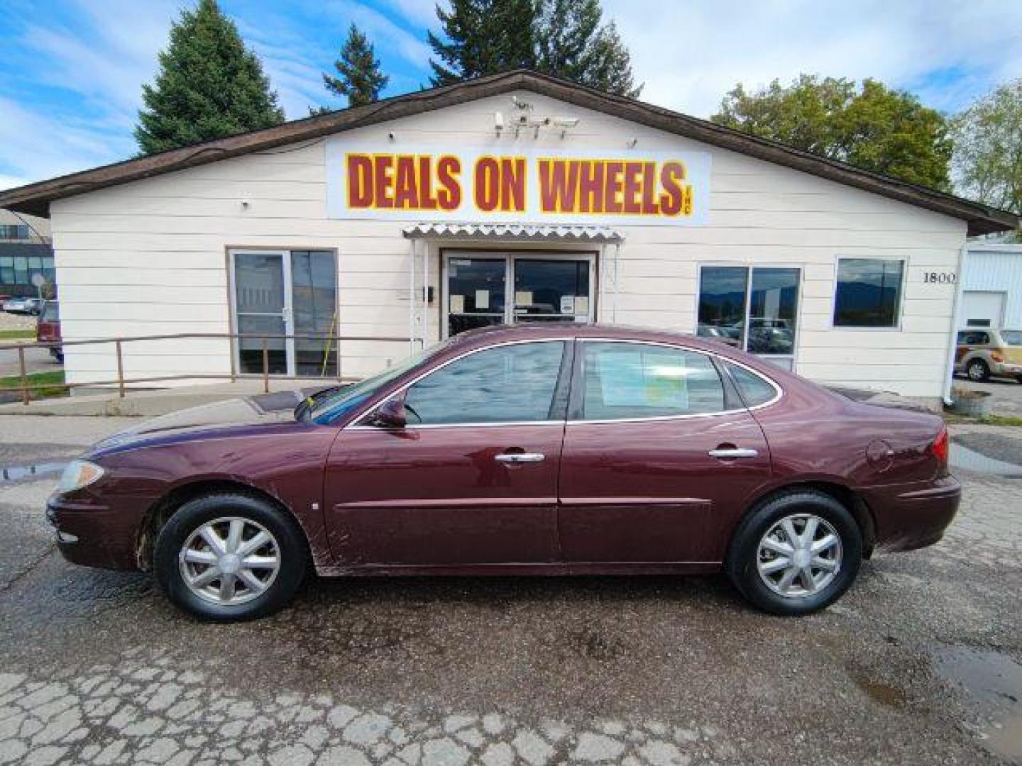 2007 Buick LaCrosse CXL (2G4WD552571) with an 3.8L V6 OHV 12V engine, 4-Speed Automatic transmission, located at 1800 West Broadway, Missoula, 59808, (406) 543-1986, 46.881348, -114.023628 - Photo#0