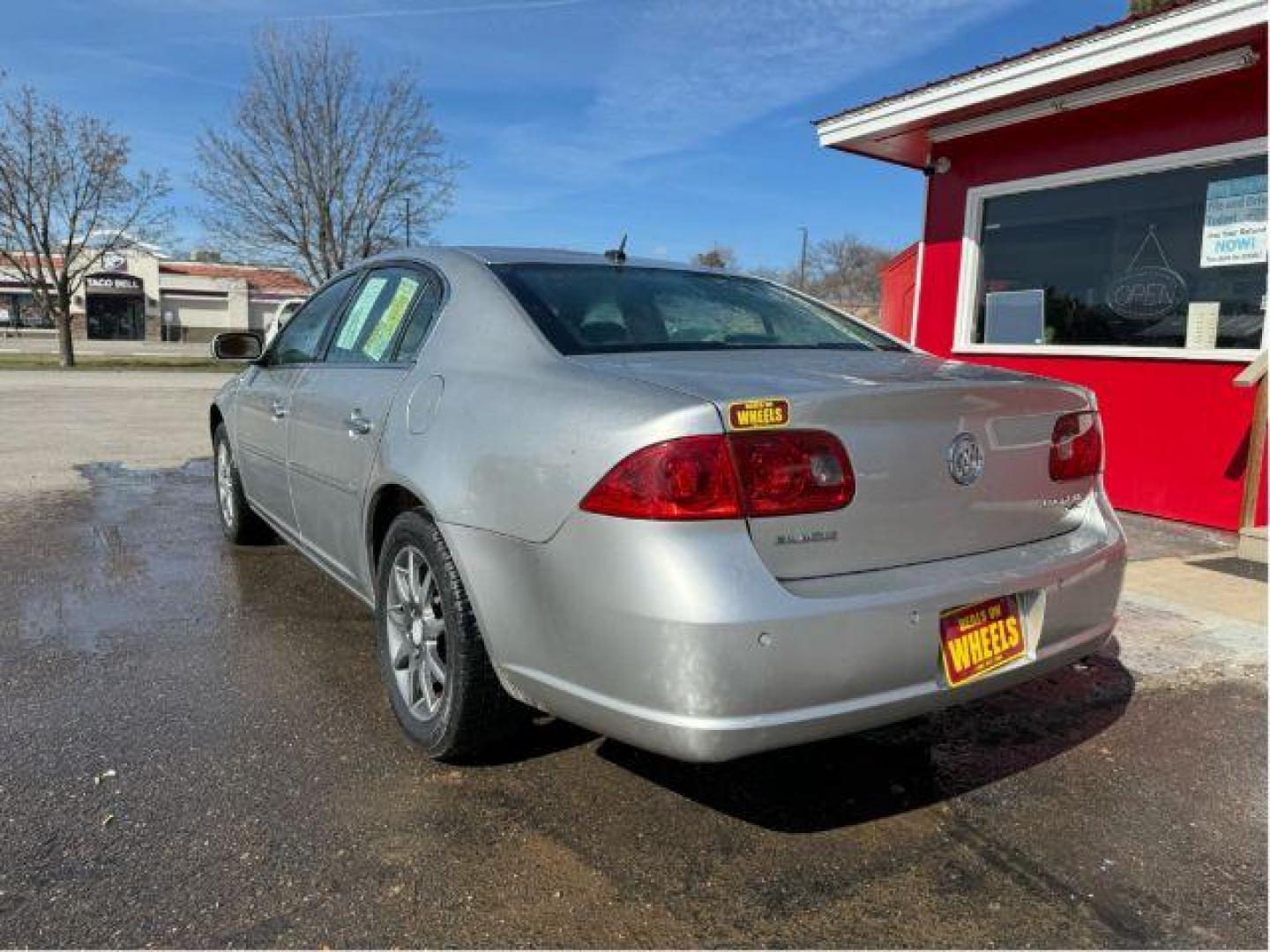 2007 Buick Lucerne CXL V6 (1G4HD57237U) with an 3.8L V6 OHV 12V engine, 4-Speed Automatic transmission, located at 601 E. Idaho St., Kalispell, MT, 59901, (406) 300-4664, 0.000000, 0.000000 - Photo#2