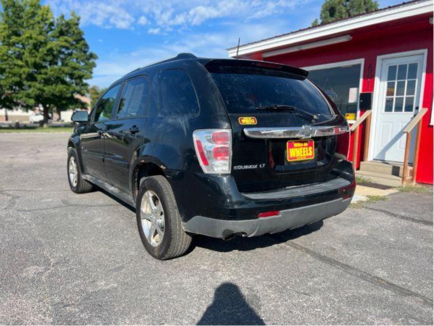 2007 Chevrolet Equinox LT1 AWD (2CNDL73F276) with an 3.4L V6 OHV 12V engine, 5-Speed Automatic transmission, located at 601 E. Idaho St., Kalispell, MT, 59901, (406) 300-4664, 0.000000, 0.000000 - Photo#2