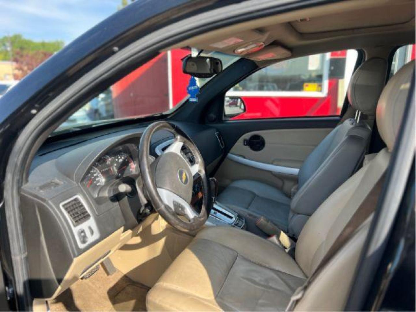 2007 Chevrolet Equinox LT1 AWD (2CNDL73F276) with an 3.4L V6 OHV 12V engine, 5-Speed Automatic transmission, located at 601 E. Idaho St., Kalispell, MT, 59901, (406) 300-4664, 0.000000, 0.000000 - Photo#8