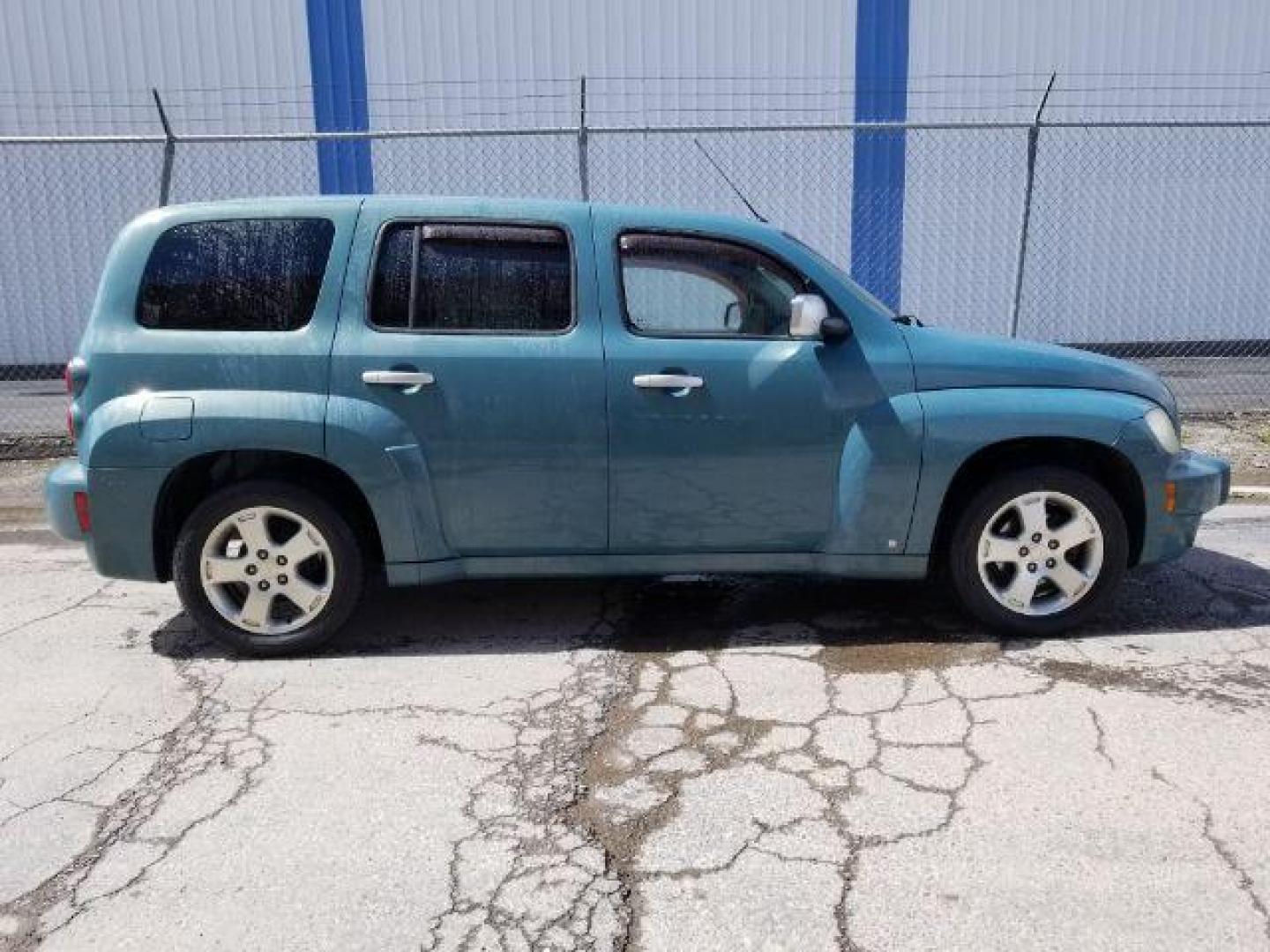 2007 Chevrolet HHR LT1 (3GNDA23D47S) with an 2.2L L4 DOHC 16V engine, 6-Speed Automatic transmission, located at 601 E. Idaho St., Kalispell, MT, 59901, (406) 300-4664, 0.000000, 0.000000 - Photo#5