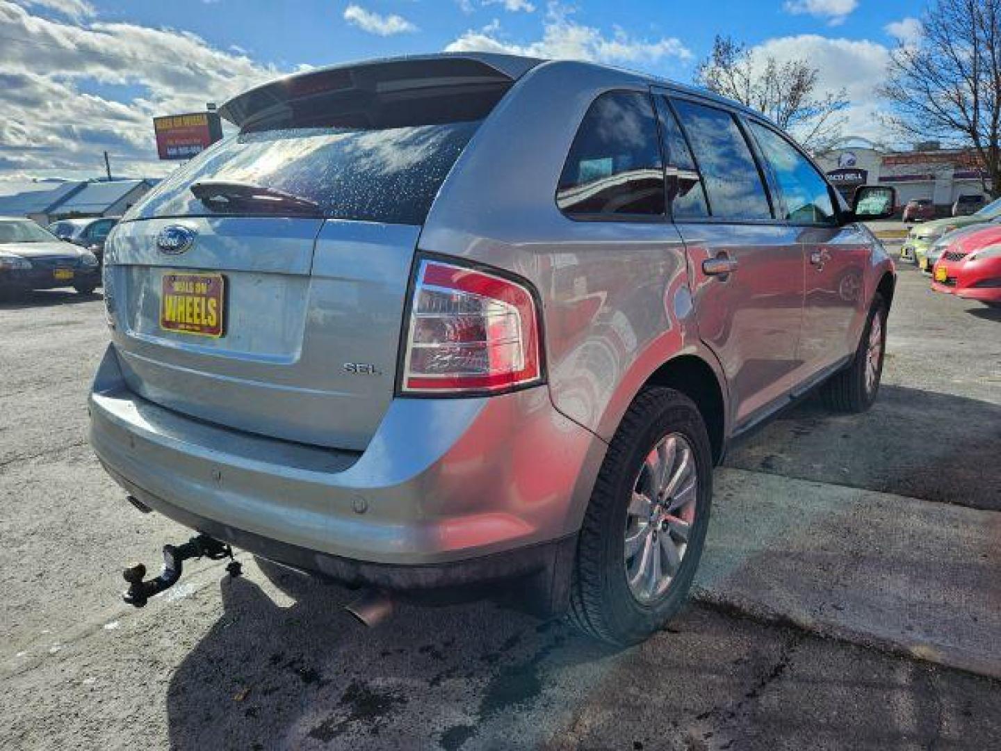 2007 Ford Edge SEL FWD (2FMDK38C57B) with an 3.5L V6 DOHC 24V engine, 6-Speed Automatic transmission, located at 601 E. Idaho St., Kalispell, MT, 59901, (406) 300-4664, 0.000000, 0.000000 - Photo#4