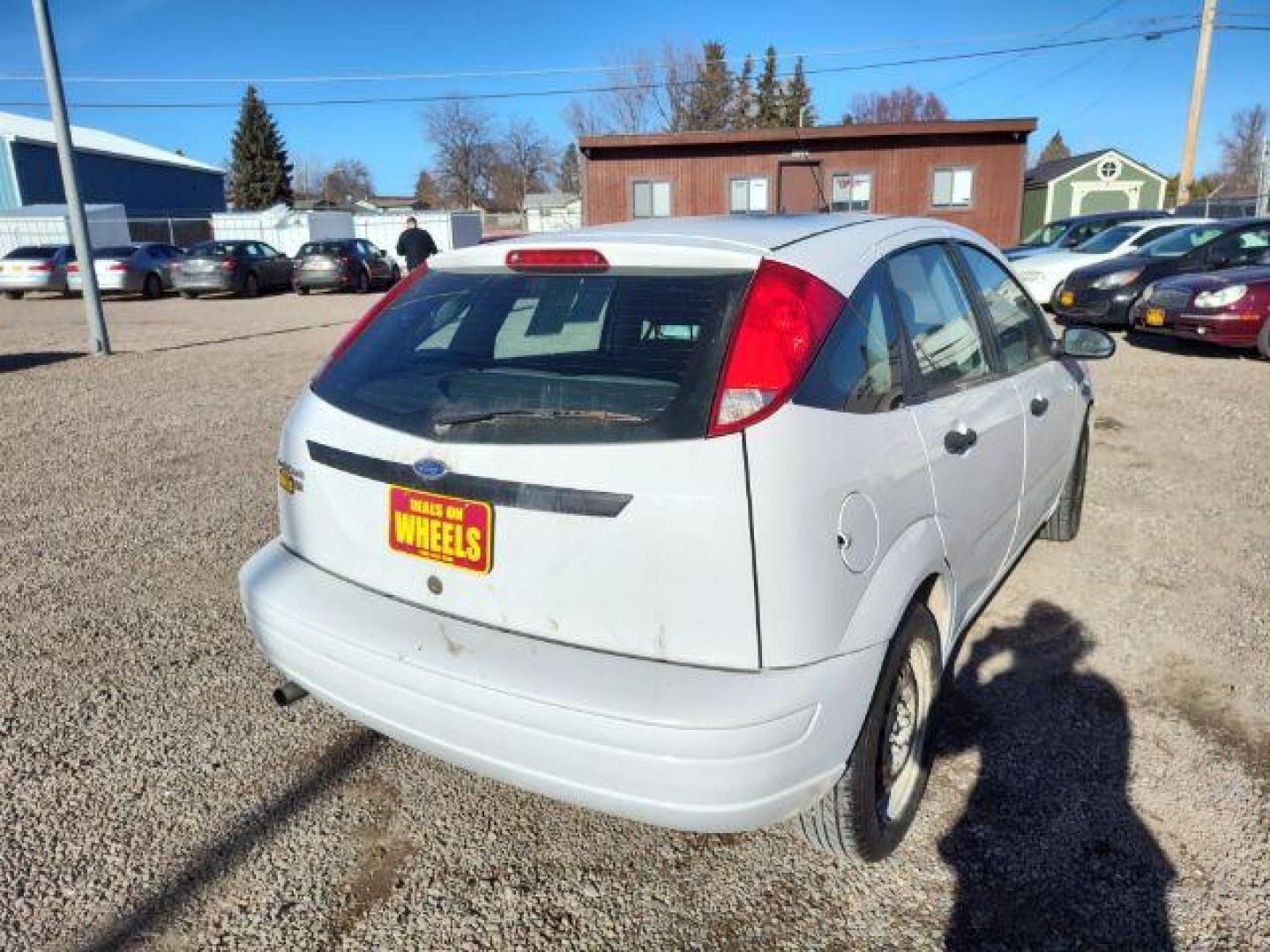 2007 Ford Focus ZX5 SE (1FAHP37N67W) with an 2.0L L4 DOHC 16V engine, located at 4801 10th Ave S,, Great Falls, MT, 59405, 0.000000, 0.000000 - Photo#4