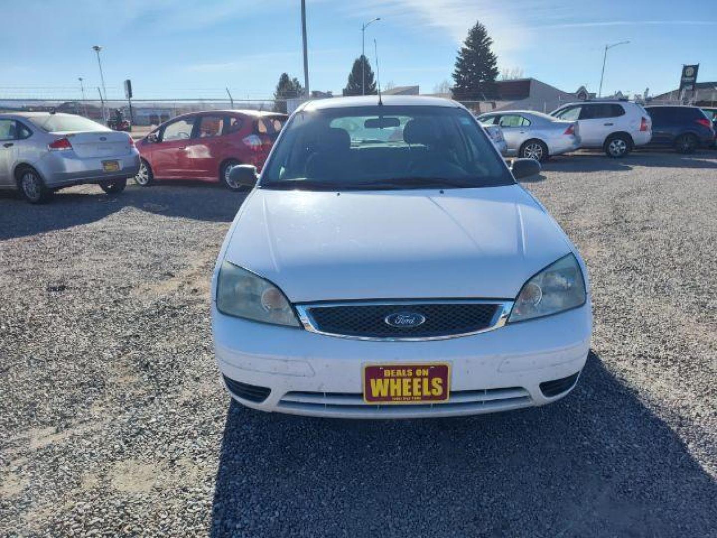 2007 Ford Focus ZX5 SE (1FAHP37N67W) with an 2.0L L4 DOHC 16V engine, located at 4801 10th Ave S,, Great Falls, MT, 59405, 0.000000, 0.000000 - Photo#7