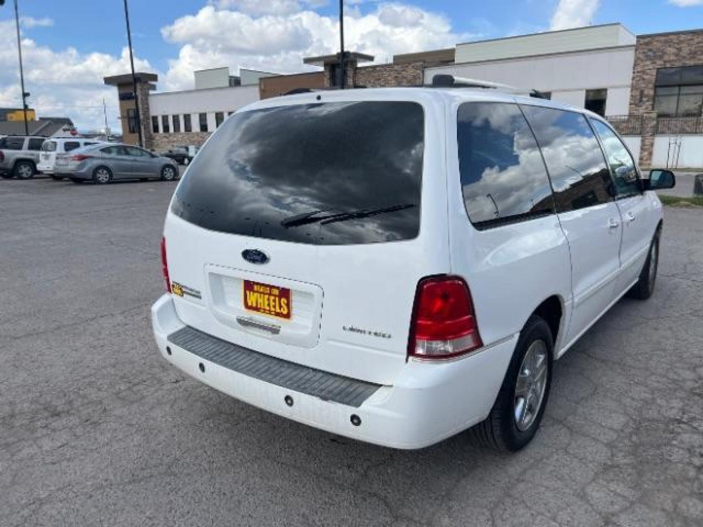 2007 Ford Freestar Limited (2FMDA58257B) with an 4.2L V6 OHV 12V engine, 4-Speed Automatic transmission, located at 1821 N Montana Ave., Helena, MT, 59601, 0.000000, 0.000000 - Photo#4