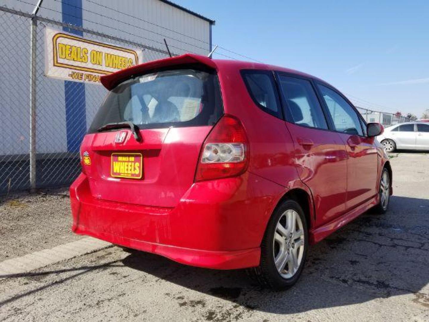 2007 Honda Fit Sport 5-Speed AT (JHMGD38687S) with an 1.5L L4 SOHC 16V engine, 5-Speed Automatic transmission, located at 4801 10th Ave S,, Great Falls, MT, 59405, 0.000000, 0.000000 - Photo#4