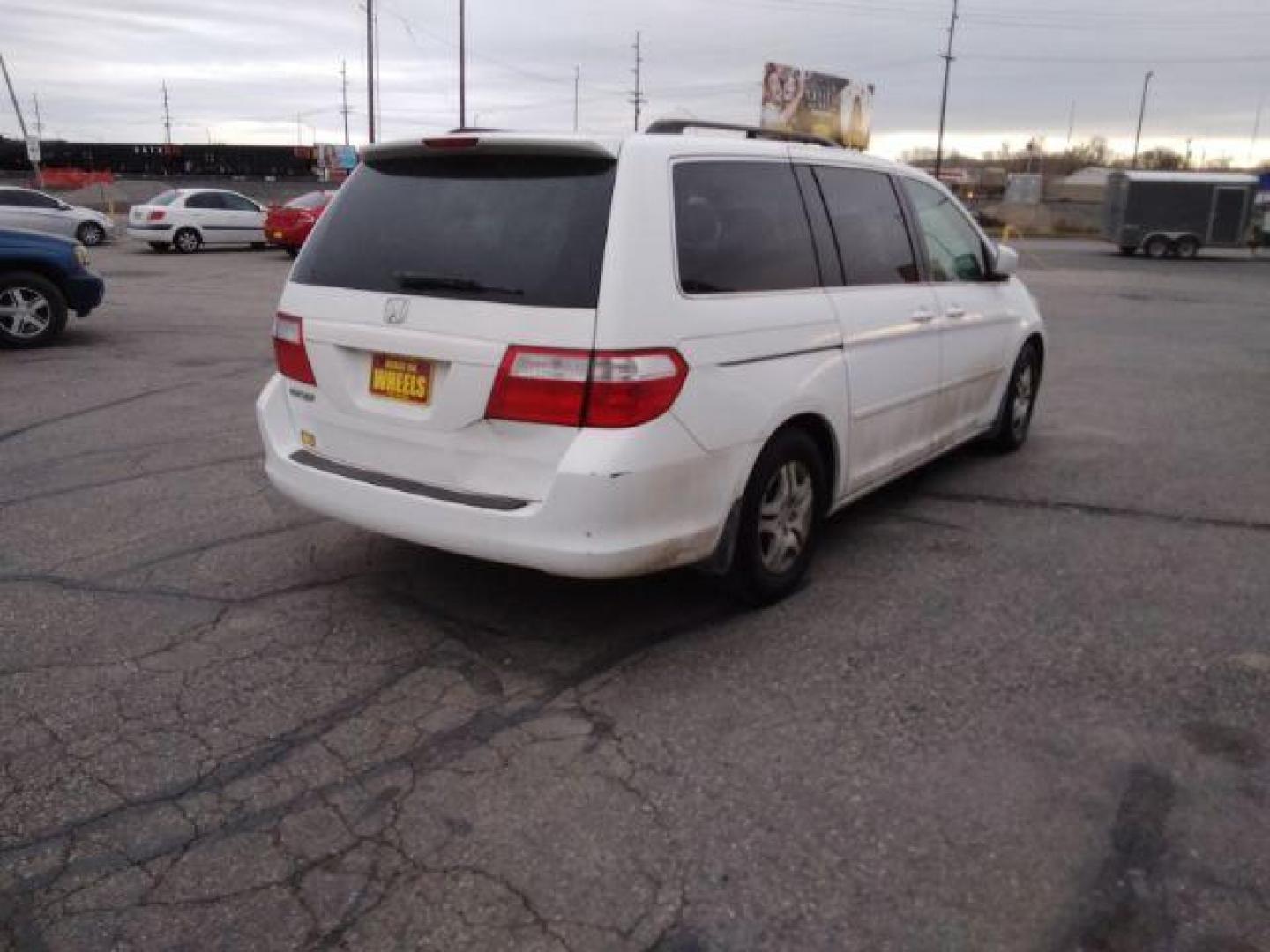 2007 Honda Odyssey EX (5FNRL38407B) with an 3.5L V6 SOHC 24V engine, 5-Speed Automatic transmission, located at 4047 Montana Ave., Billings, MT, 59101, 45.770847, -108.529800 - Photo#4