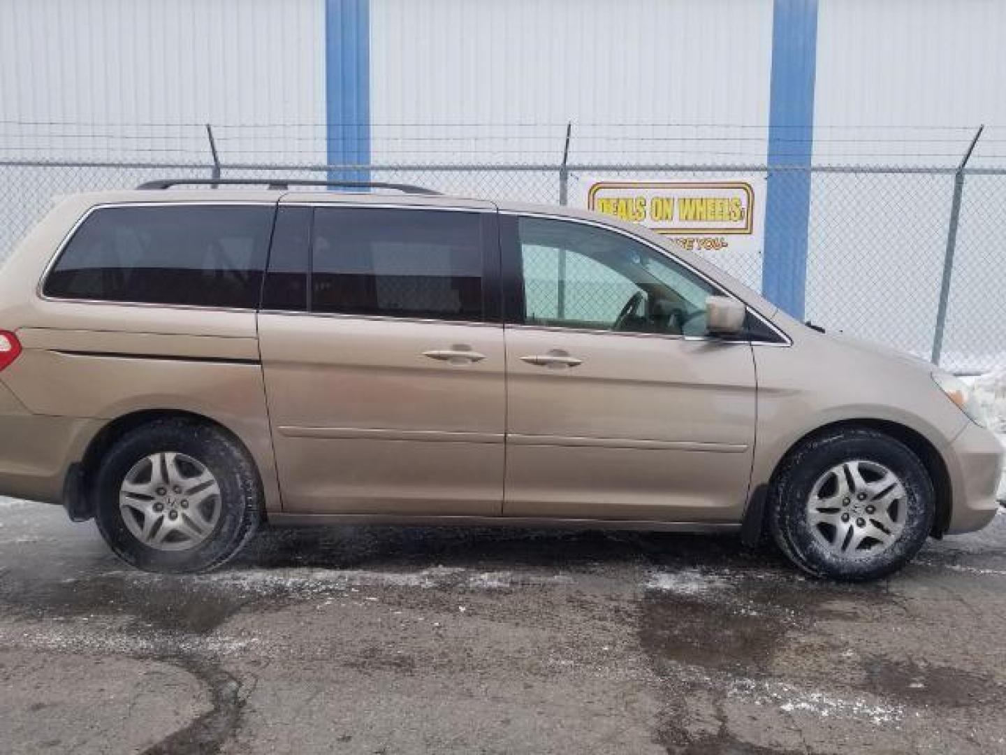 2007 Honda Odyssey EX-L (5FNRL38697B) , located at 4047 Montana Ave., Billings, MT, 59101, 45.770847, -108.529800 - Photo#3