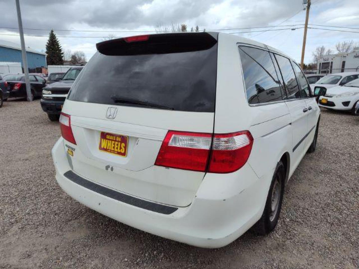 2007 Honda Odyssey LX (5FNRL38247B) with an 3.5L V6 SOHC 24V engine, 5-Speed Automatic transmission, located at 4801 10th Ave S,, Great Falls, MT, 59405, 0.000000, 0.000000 - Photo#4