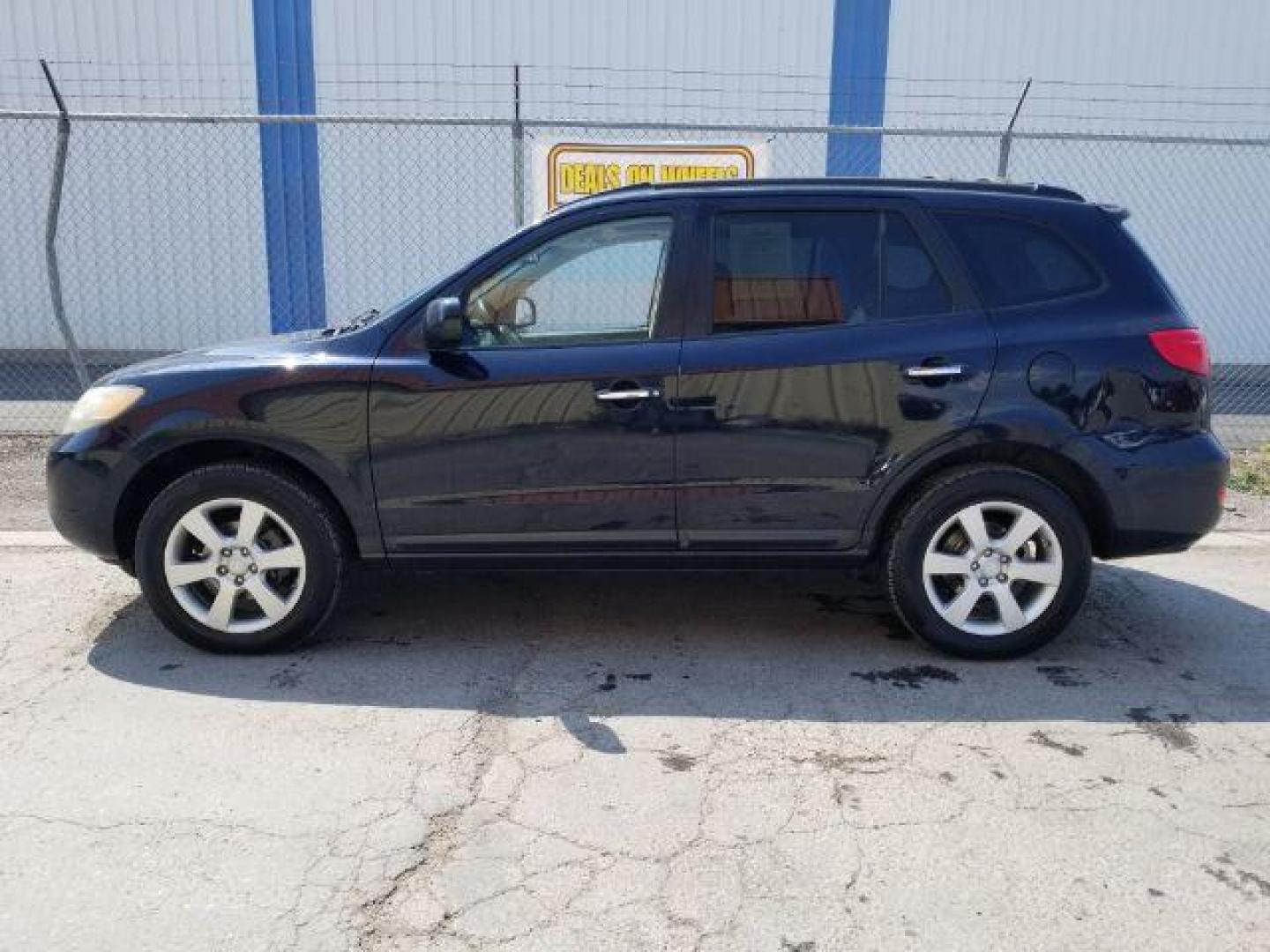 2007 Hyundai Santa Fe Limited AWD (5NMSH73E17H) with an 3.3L V6 DOHC 24V engine, 5-Speed Automatic transmission, located at 1800 West Broadway, Missoula, 59808, (406) 543-1986, 46.881348, -114.023628 - Photo#2