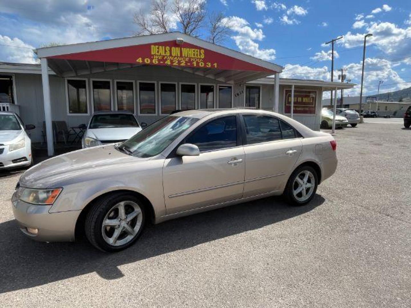 2007 Hyundai Sonata LTD XM (5NPEU46F87H) with an 3.3L V6 DOHC 24V engine, 5-Speed Automatic transmission, located at 1821 N Montana Ave., Helena, MT, 59601, 0.000000, 0.000000 - Photo#0