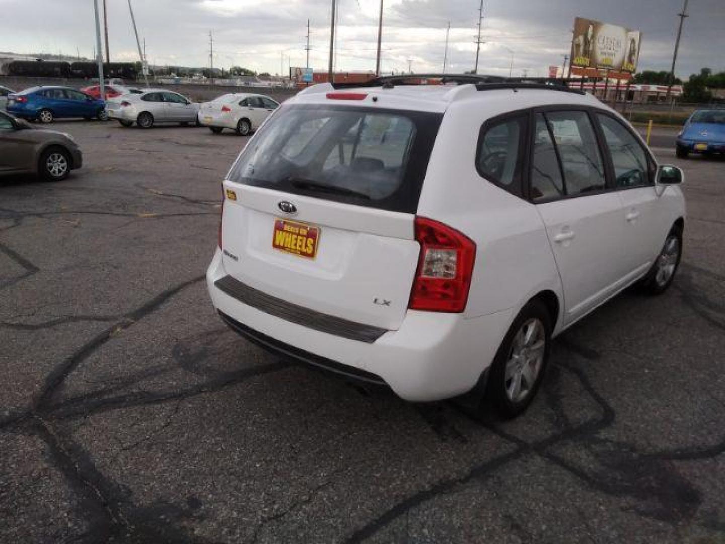 2007 Kia Rondo LX (KNAFG525177) with an 2.4L L4 DOHC 16V engine, 4-Speed Automatic transmission, located at 4047 Montana Ave., Billings, MT, 59101, 45.770847, -108.529800 - Photo#4