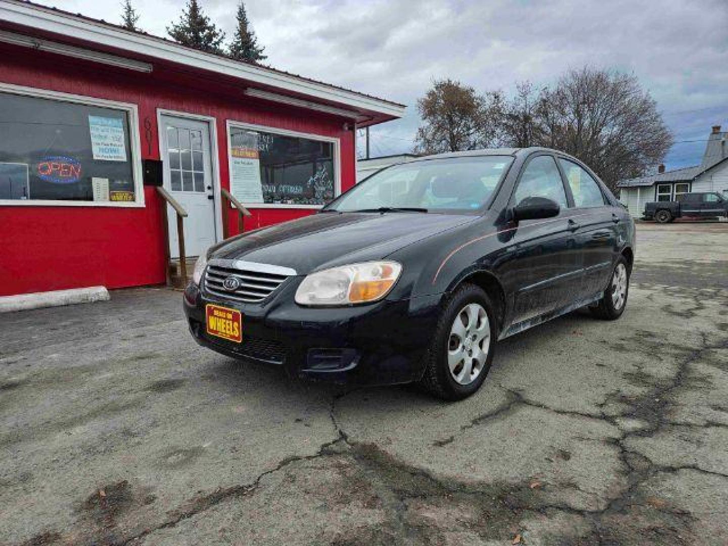 2007 Kia Spectra EX (KNAFE122675) with an 2.0L L4 DOHC 16V engine, located at 601 E. Idaho St., Kalispell, MT, 59901, (406) 300-4664, 0.000000, 0.000000 - Photo#0