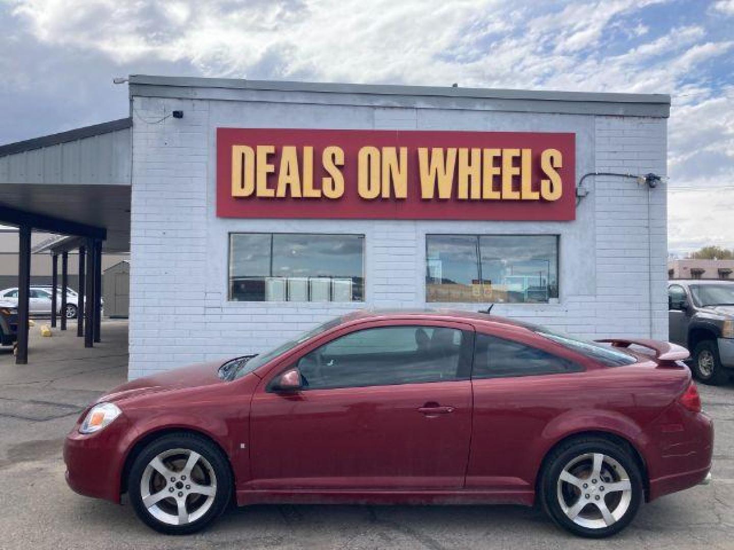 2007 Pontiac G5 GT Coupe (1G2AN18B877) with an 2.4L L4 DOHC 16V engine, located at 4047 Montana Ave., Billings, MT, 59101, 45.770847, -108.529800 - Photo#4