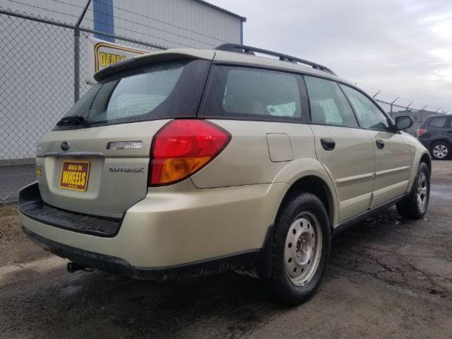 2007 Subaru Outback 2.5i Basic Wagon (4S4BP61C377) with an 2.5L H4 SOHC 16V engine, 4-Speed Automatic transmission, located at 1800 West Broadway, Missoula, 59808, (406) 543-1986, 46.881348, -114.023628 - Photo#4