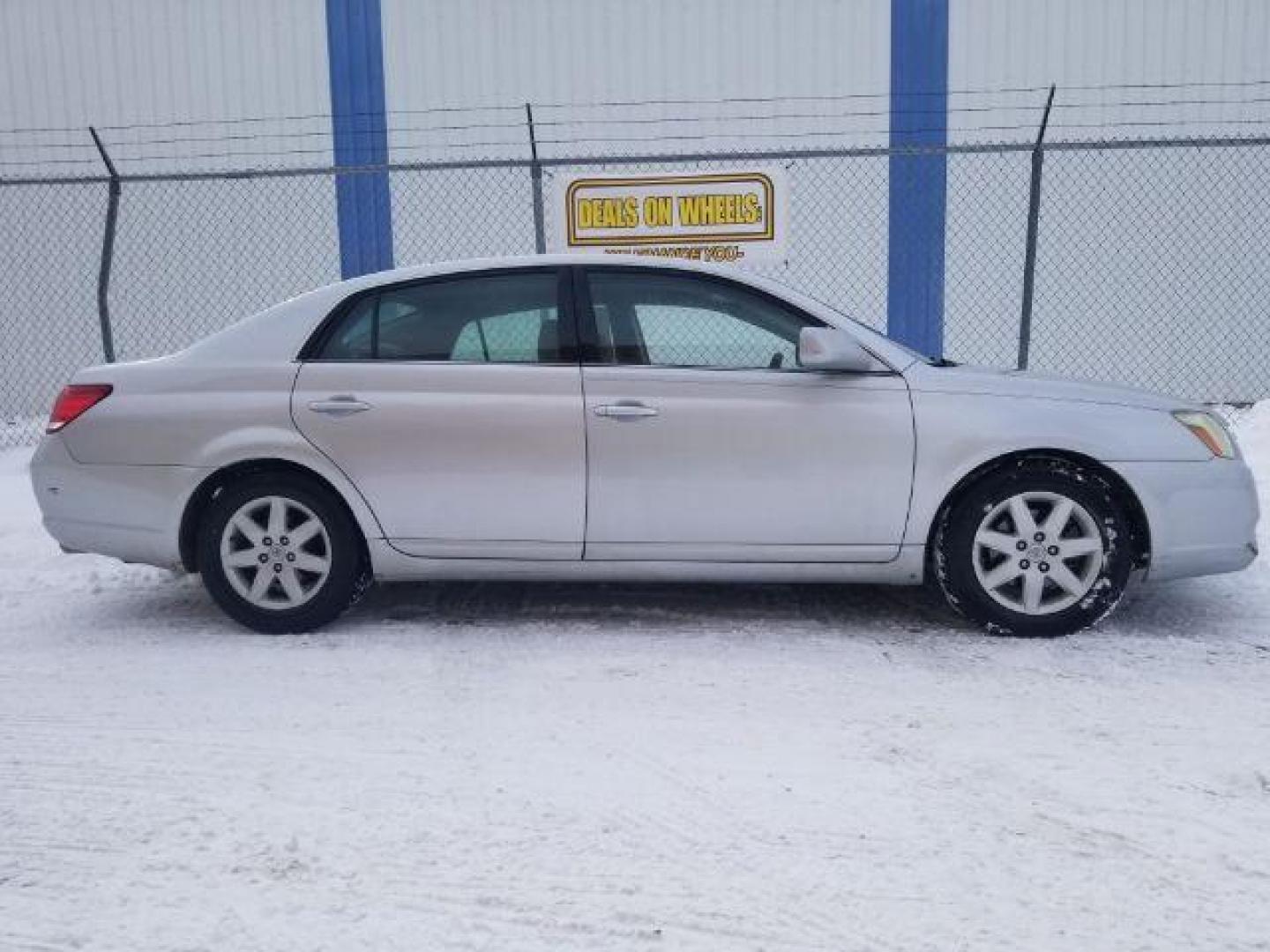 2007 Toyota Avalon XL (4T1BK36B97U) with an 3.5L V6 DOHC 24V engine, 5-Speed Automatic transmission, located at 1800 West Broadway, Missoula, 59808, (406) 543-1986, 46.881348, -114.023628 - Photo#3