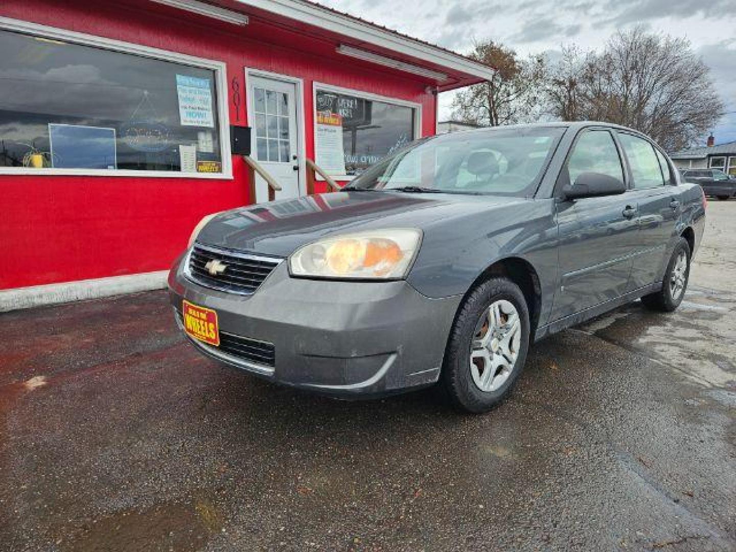 2008 Chevrolet Malibu Classic LS (1G1ZS58F78F) with an 2.2L L4 DOHC 16V engine, 4-Speed Automatic transmission, located at 601 E. Idaho St., Kalispell, MT, 59901, (406) 300-4664, 0.000000, 0.000000 - Photo#0