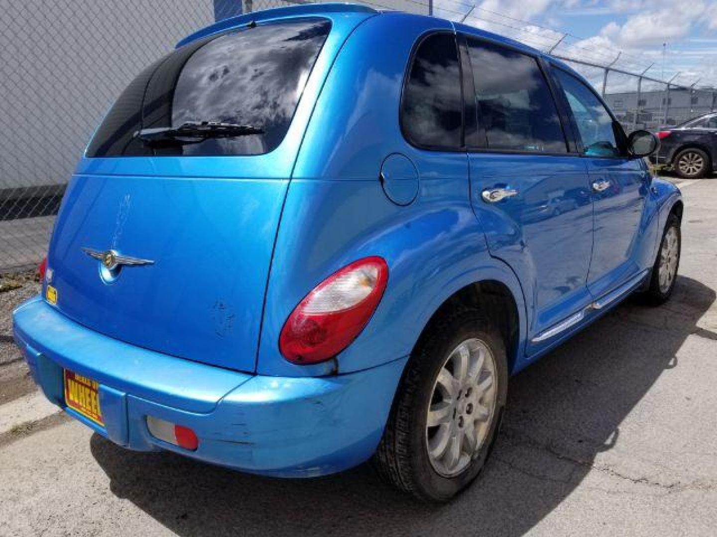 2008 Chrysler PT Cruiser Base (3A8FY48B68T) with an 2.4L L4 DOHC 16V engine, located at 601 E. Idaho St., Kalispell, MT, 59901, (406) 300-4664, 0.000000, 0.000000 - Photo#4