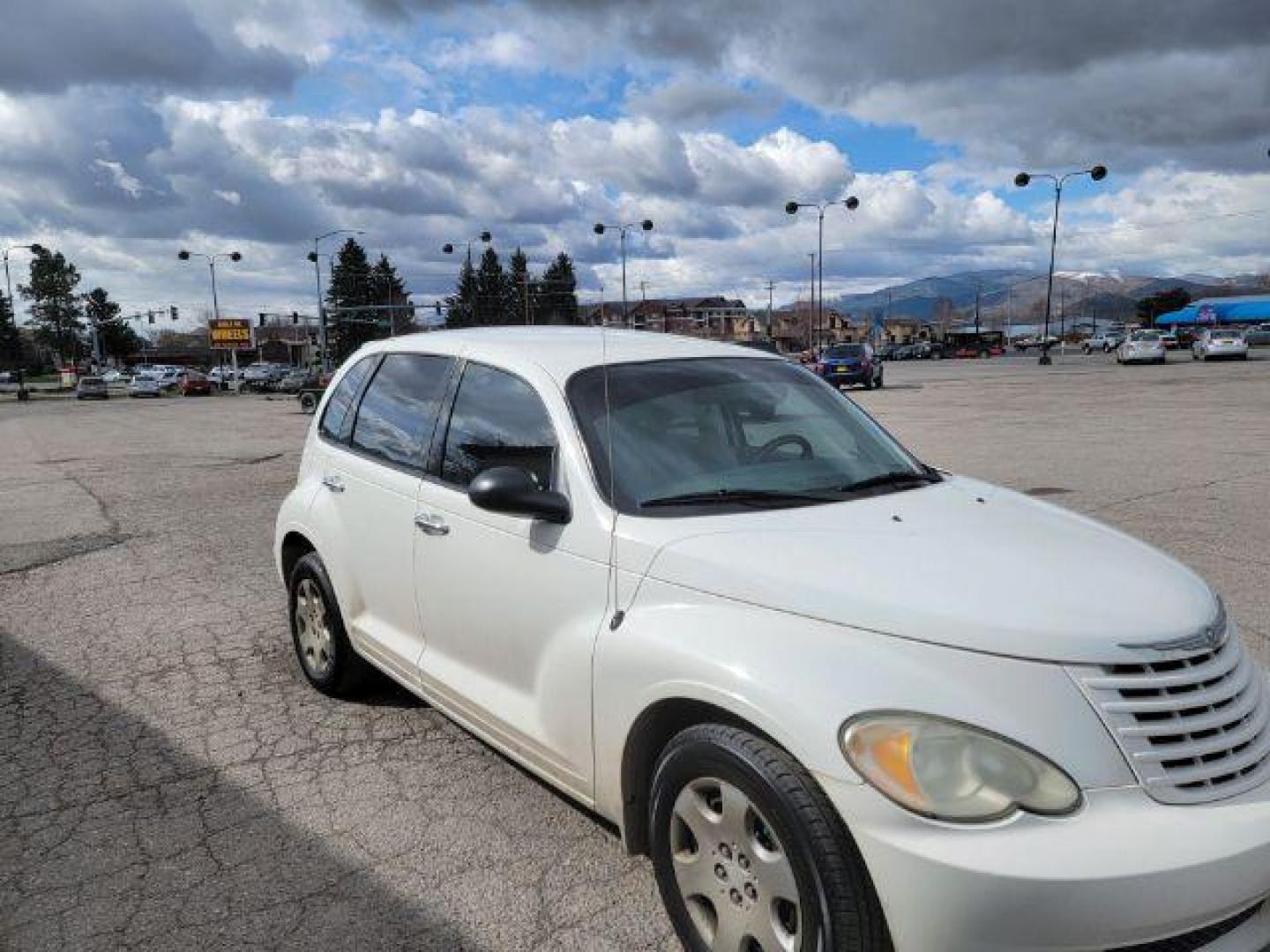 2008 Chrysler PT Cruiser Base (3A8FY48B68T) with an 2.4L L4 DOHC 16V engine, located at 1800 West Broadway, Missoula, 59808, (406) 543-1986, 46.881348, -114.023628 - Photo#3