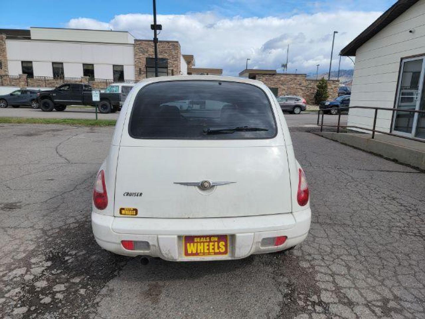 2008 Chrysler PT Cruiser Base (3A8FY48B68T) with an 2.4L L4 DOHC 16V engine, located at 1800 West Broadway, Missoula, 59808, (406) 543-1986, 46.881348, -114.023628 - Photo#4