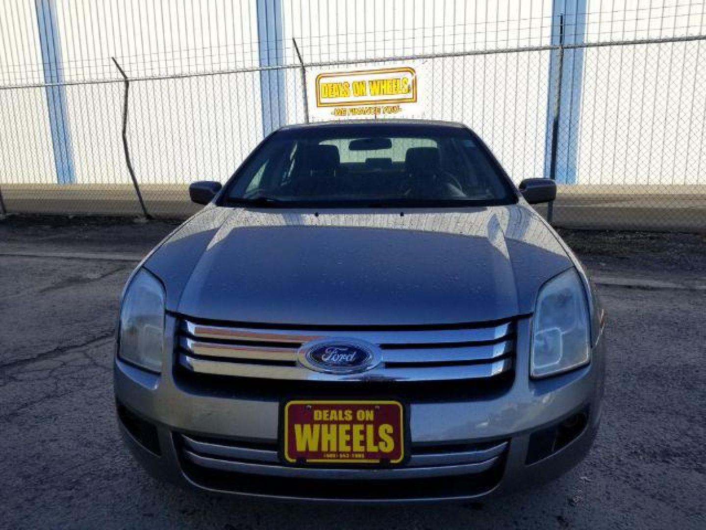 2008 Ford Fusion V6 SE (3FAHP07108R) with an 3.0L V6 DOHC 24V engine, located at 1800 West Broadway, Missoula, 59808, (406) 543-1986, 46.881348, -114.023628 - Photo#1