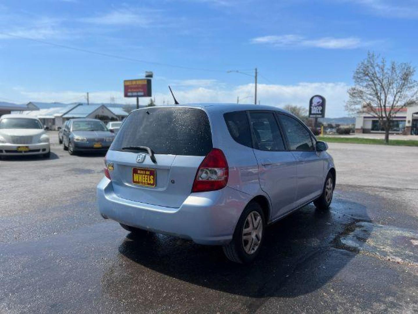 2008 Honda Fit 5-Speed MT (JHMGD37448S) with an 1.5L L4 SOHC 16V engine, 5-Speed Automatic transmission, located at 601 E. Idaho St., Kalispell, MT, 59901, (406) 300-4664, 0.000000, 0.000000 - Photo#4