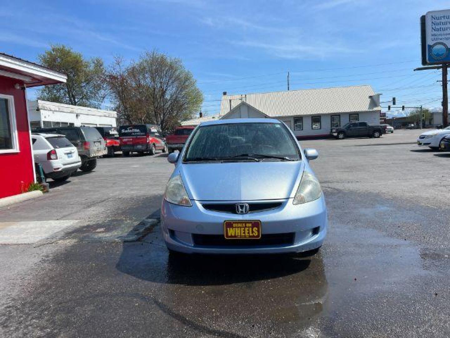 2008 Honda Fit 5-Speed MT (JHMGD37448S) with an 1.5L L4 SOHC 16V engine, 5-Speed Automatic transmission, located at 601 E. Idaho St., Kalispell, MT, 59901, (406) 300-4664, 0.000000, 0.000000 - Photo#7